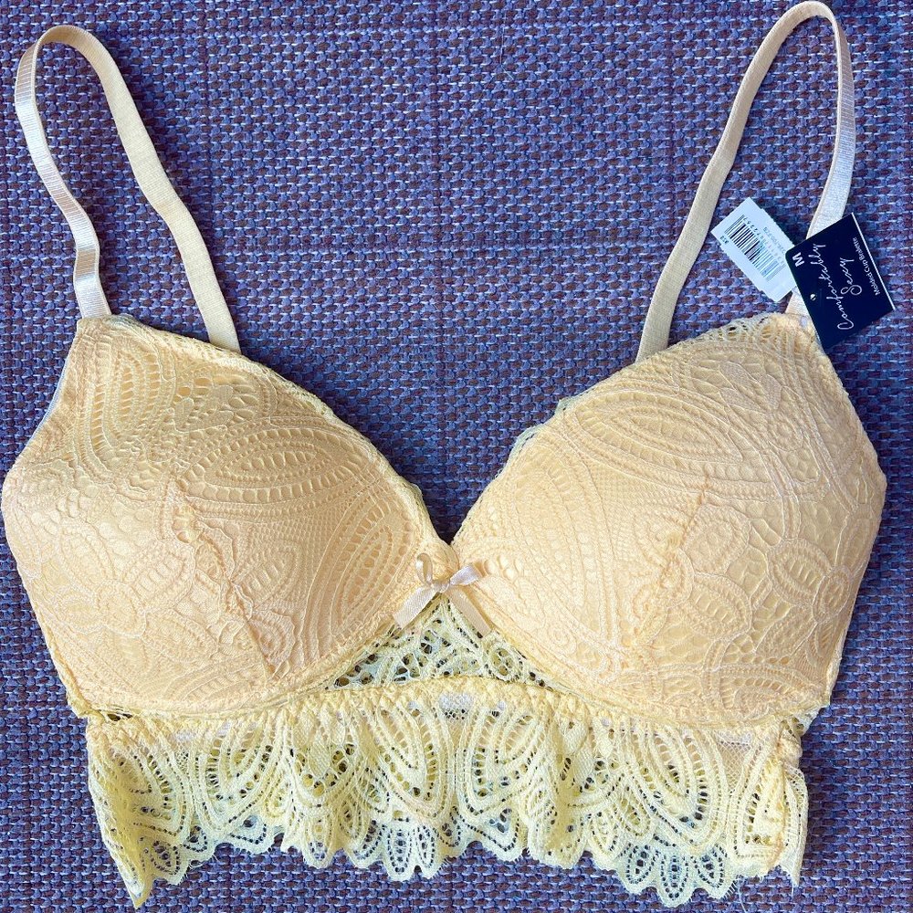 NWT Comfortably Sexy molded cup Lace bralette